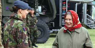 kraljicaelizabeta_210510_31.bin