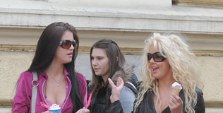 lopatny_maja_lena_270410_316.bin