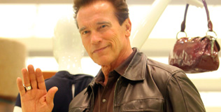 schwarzenegger_arnold05_221210_316.bin
