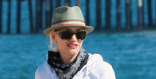 stefani_gwen_050910_316.bin