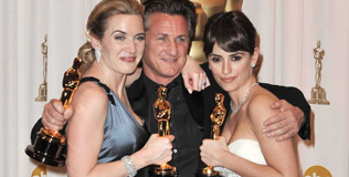 winslet_penn_cruz_dob_230209_316.bin