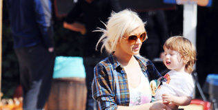 aguilera_c_121009_316.bin