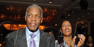 glover_d_231209_316_1.bin