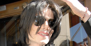 jackson_michael_160509_316.bin