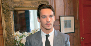 meyers_rhya_jonathan_101008_316.bin