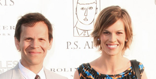 swank_hilary_080509_316.bin