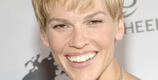 swank_hilary_190908_316.bin