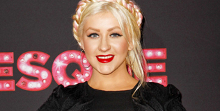 aguilera_christina_010211_3.bin