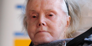 gabor_zsa_zsa_020111_316.bin