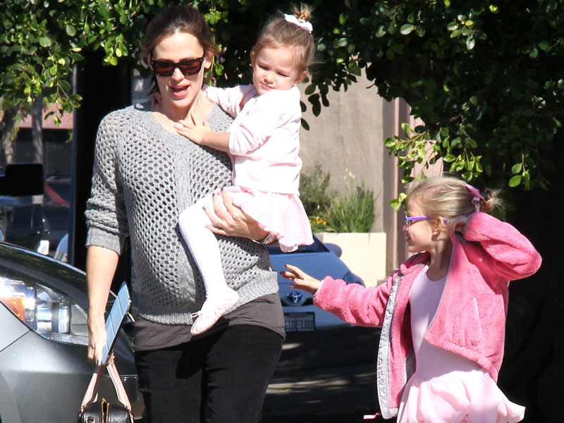 garner_jennifer_081111_800.bin