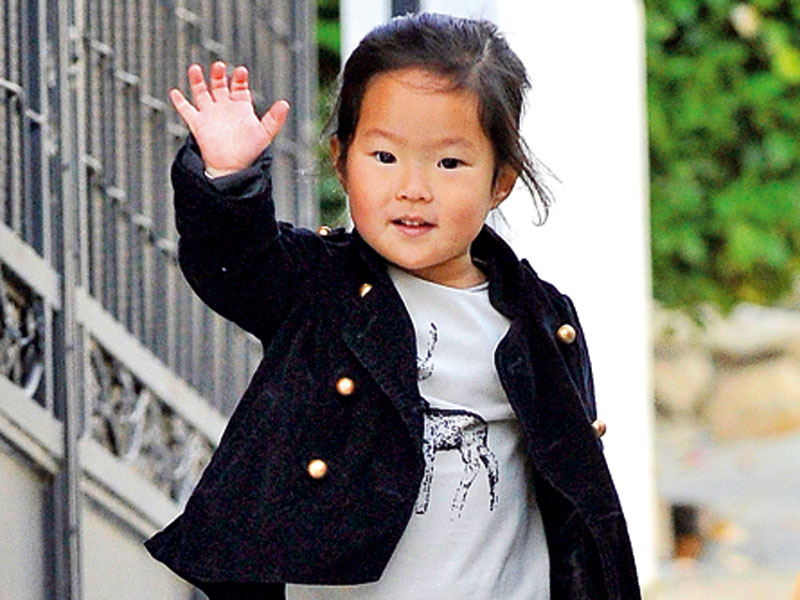 heigl_nancy_291011_800.bin