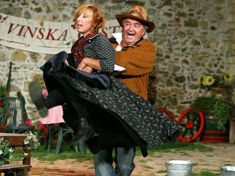 histrioni_050911_800.bin