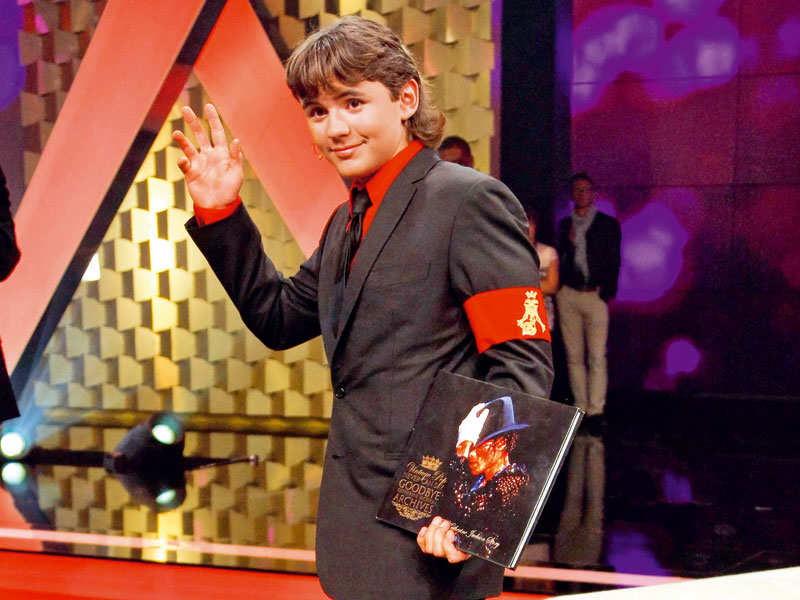 jacksom_michael_prince_011011_800.bin