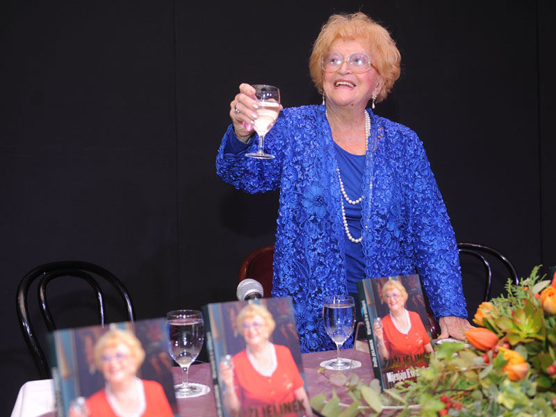 jelinek_zuzi_111111_800_1.bin