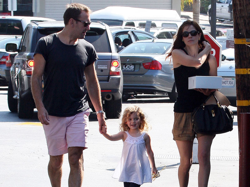 monaghan_michelle_181011_800.bin