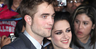 pattinson_stewart_151111_316.bin