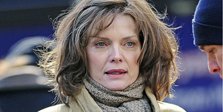 pfeiffer_michelle_240211_31.bin