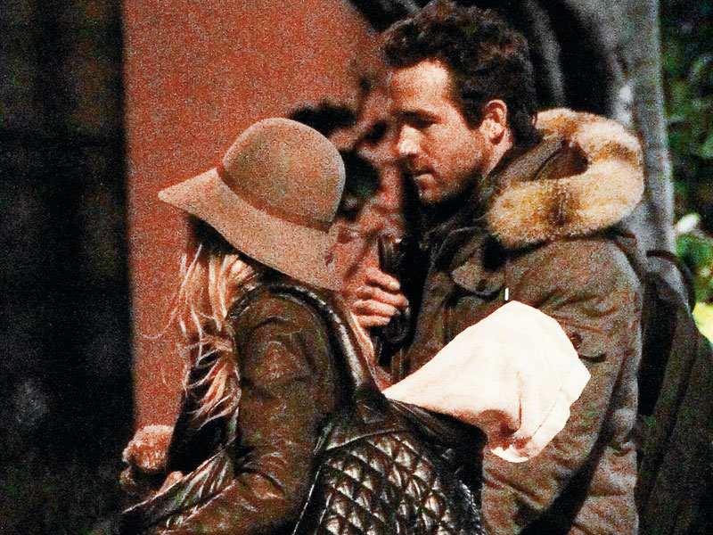 reynolds_lively_281011_800.bin