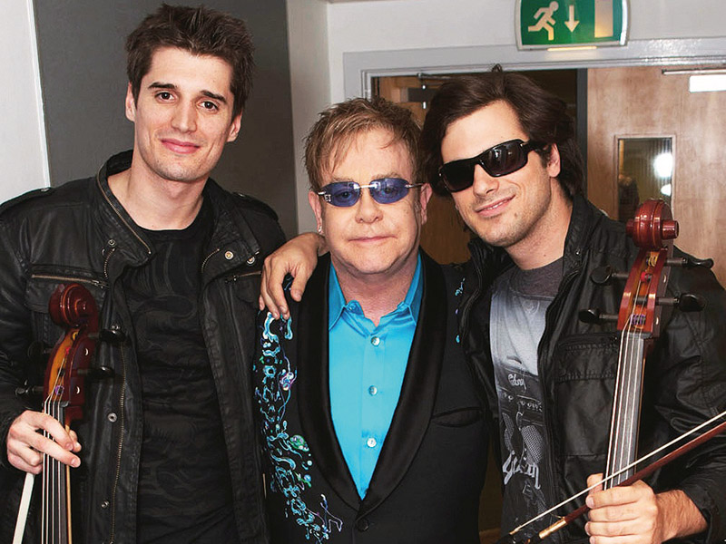 13_06_2011elton-john-and-2cellosstjepan-hauser-i-luka-sulicpress-foto.bin