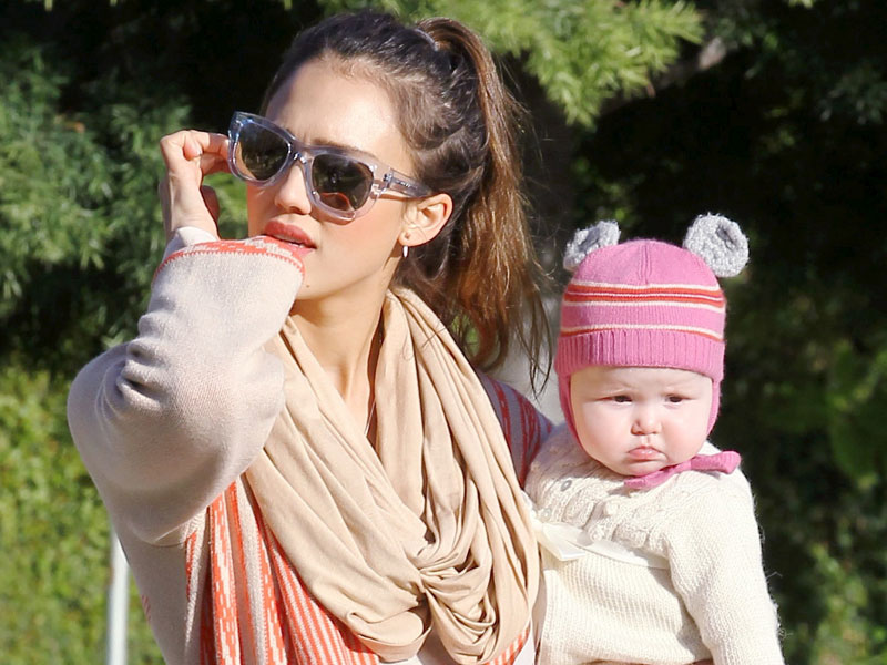 alba_jessica_120312_800.bin