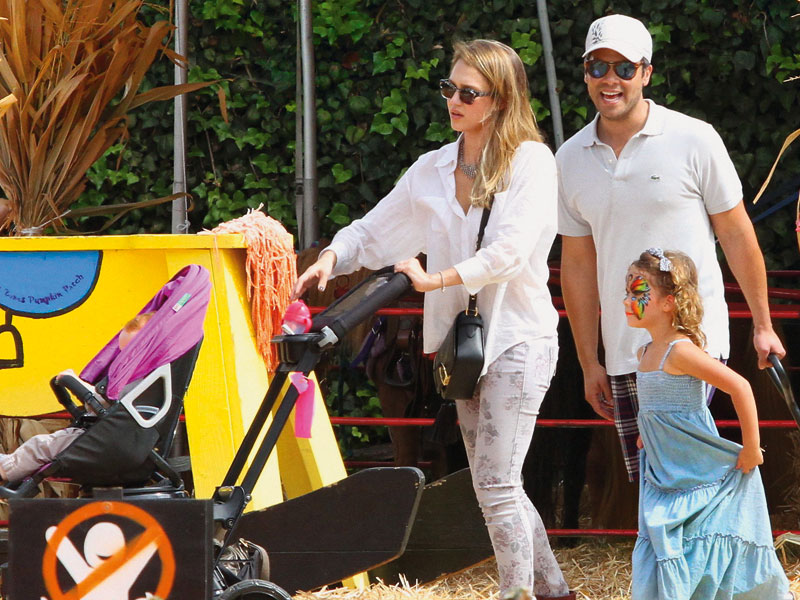 alba_jessica_121012_800.bin