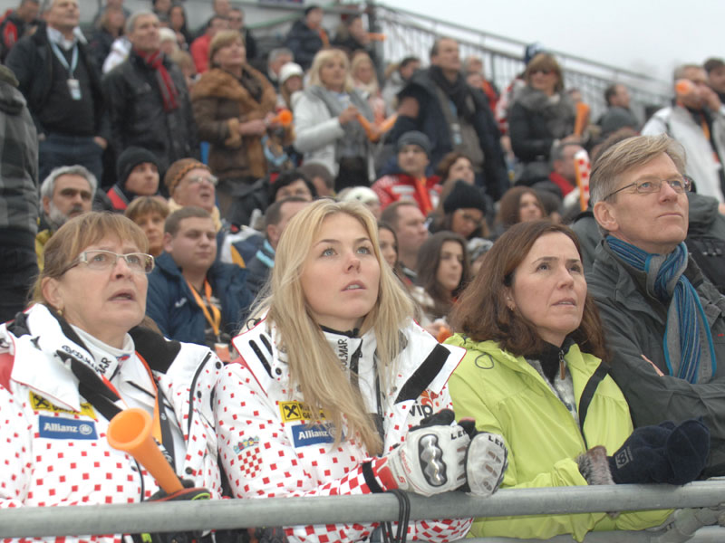 arnarsdottir_elin_040112_800.bin