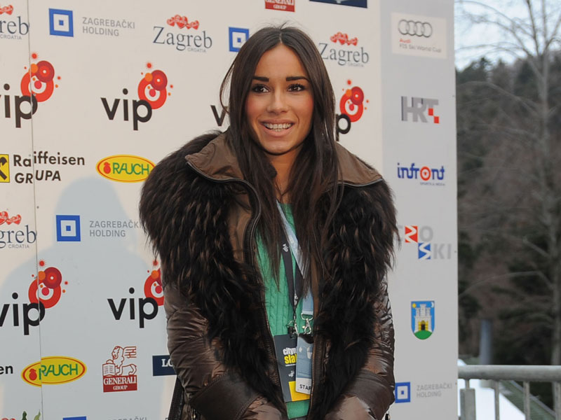 banely_lana_040112_800.bin