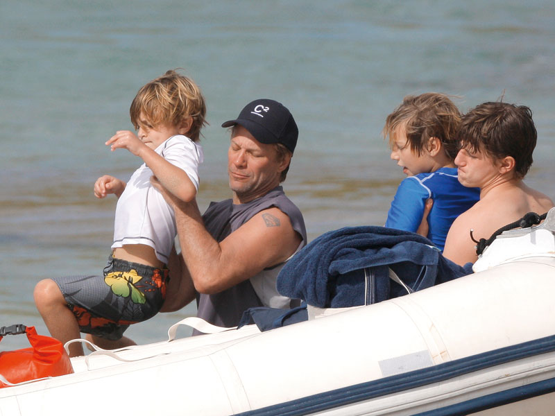 bon-jovi_02012012_800.bin