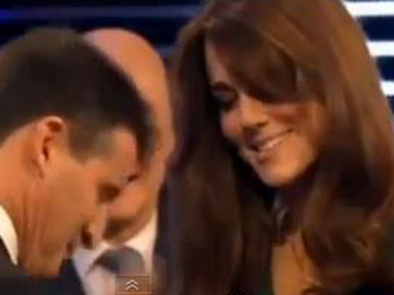 catherine_cambridge_171212_800.bin