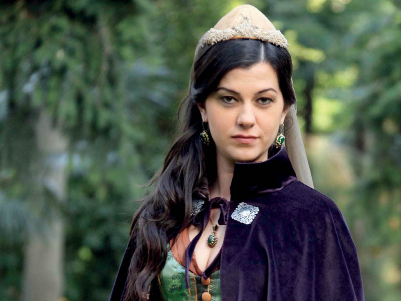 filiz_ahmet_191112_800.bin