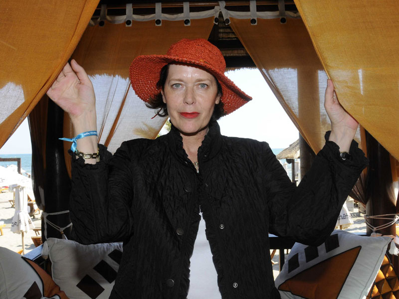 kristel_sylvia_181012_800.bin