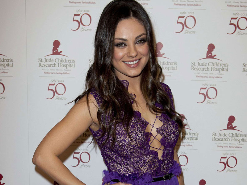 kunis_mila_100112_800.bin