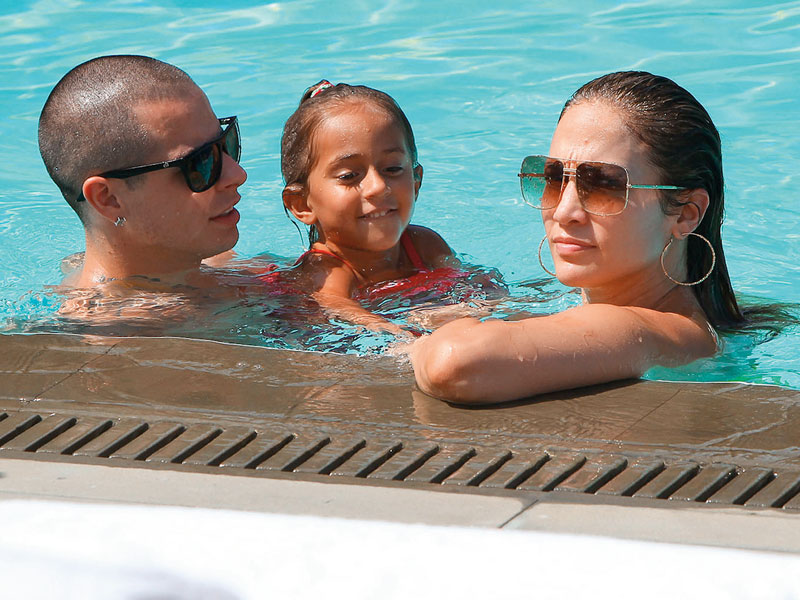 lopez_jennifer_070912_800.bin