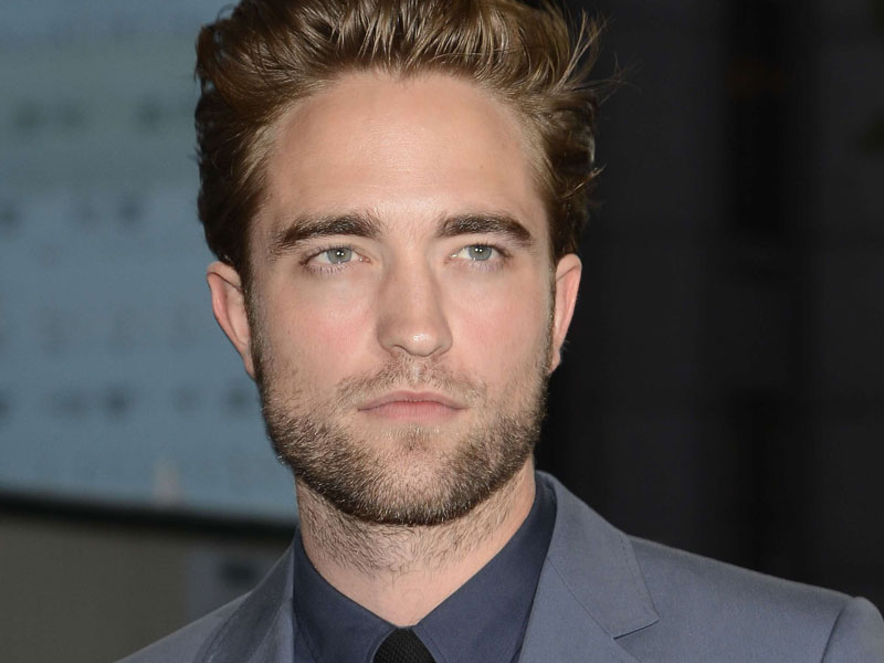 pattinson_robert_140812_800.bin