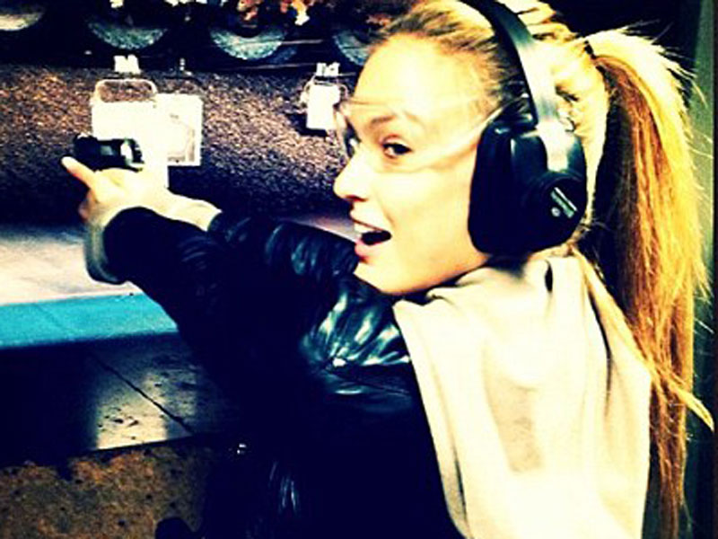 refaeli_bar_240212_800.bin