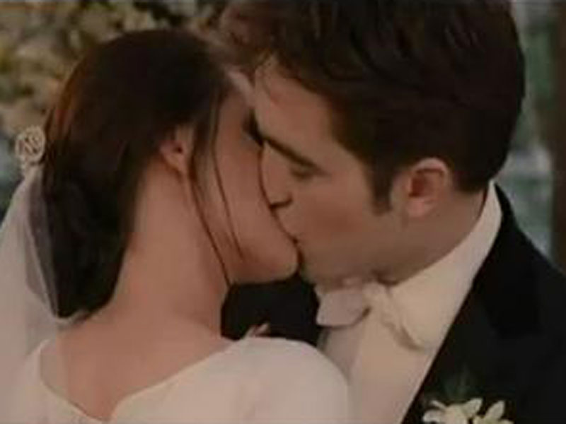 stewart_pattinson_040612_800.bin