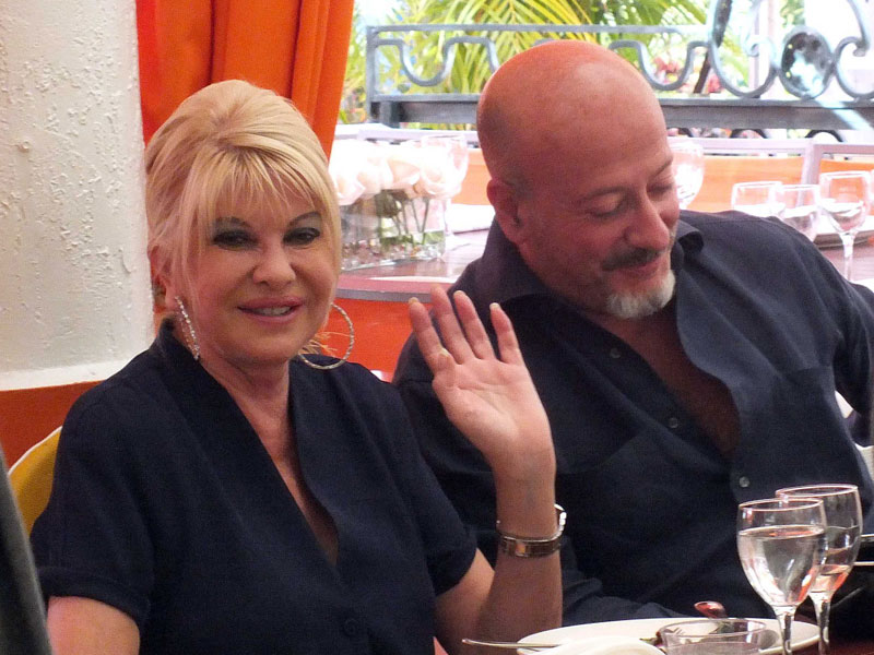 trump_ivana_121212_800.bin