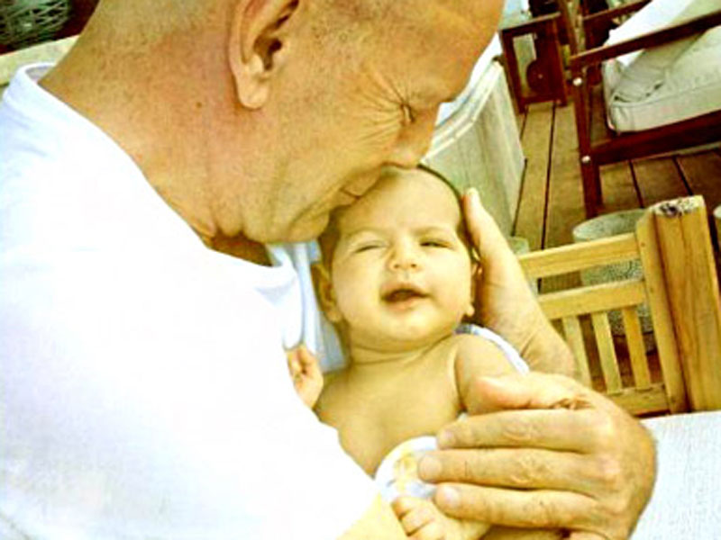 willis_bruce_110512_800.bin