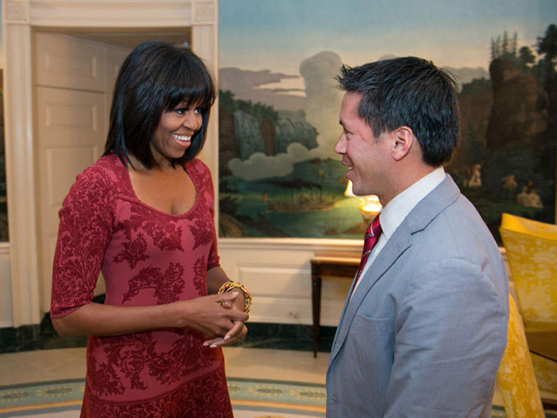 obama_michelle_180113_800.bin