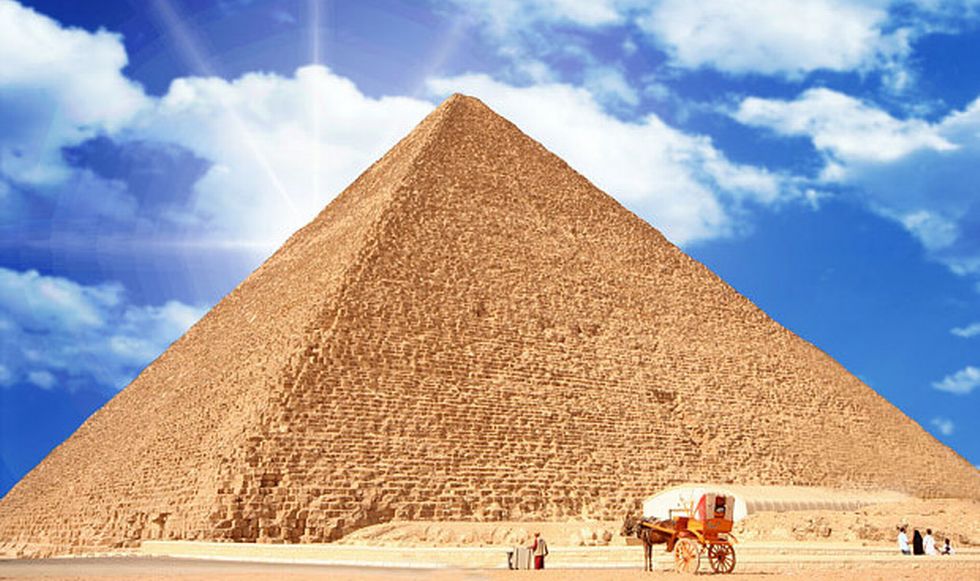 wonder-pyramid1_3382462b