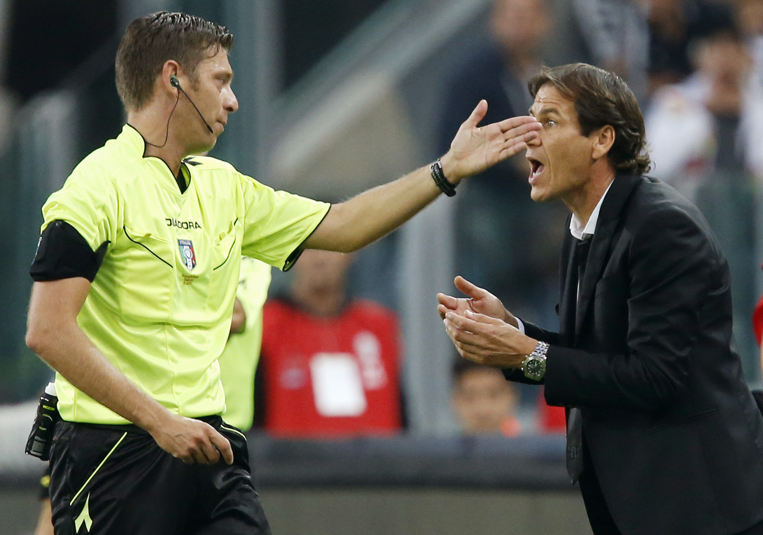 2014-10-05T170242Z_1224116990_GM1EAA602SR02_RTRMADP_3_SOCCER-ITALY