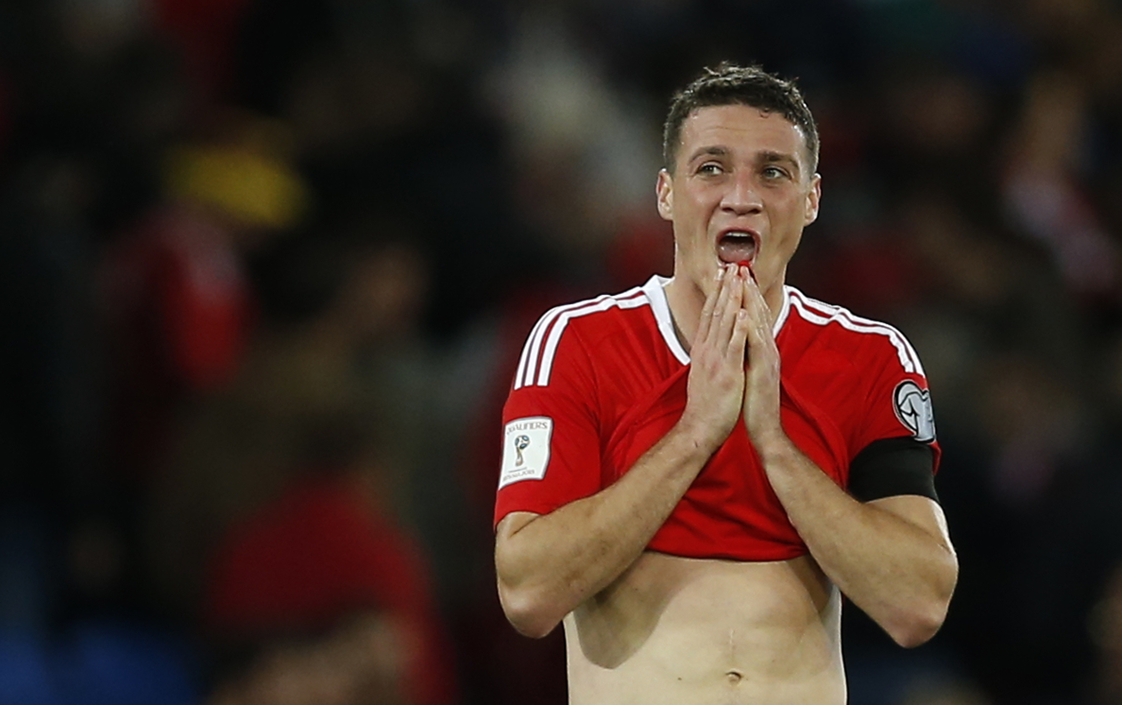 2016-11-12T214346Z_121988626_MT1ACI14669499_RTRMADP_3_SOCCER-WORLDCUP-WAL-SRB