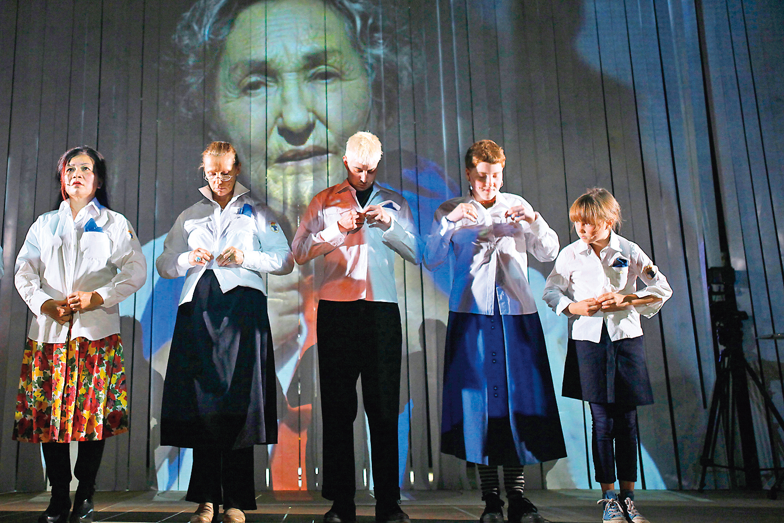 Prizor iz predstave 'Atlas komunizma' u berlinskom kazalištu Maxim Gorki