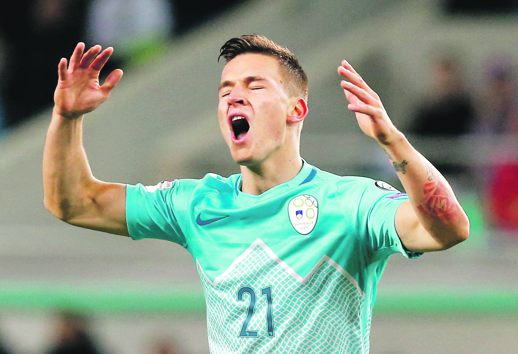 2016-10-11T201915Z_119218755_MT1ACI14638966_RTRMADP_3_SOCCER-WORLDCUP-SVN-ENG_copy