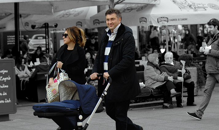 Obitelji Plenković se početkom 2017. godine pridružila djevojčica Mila, a premijer nije mogao skrivati sreću zbog prinove