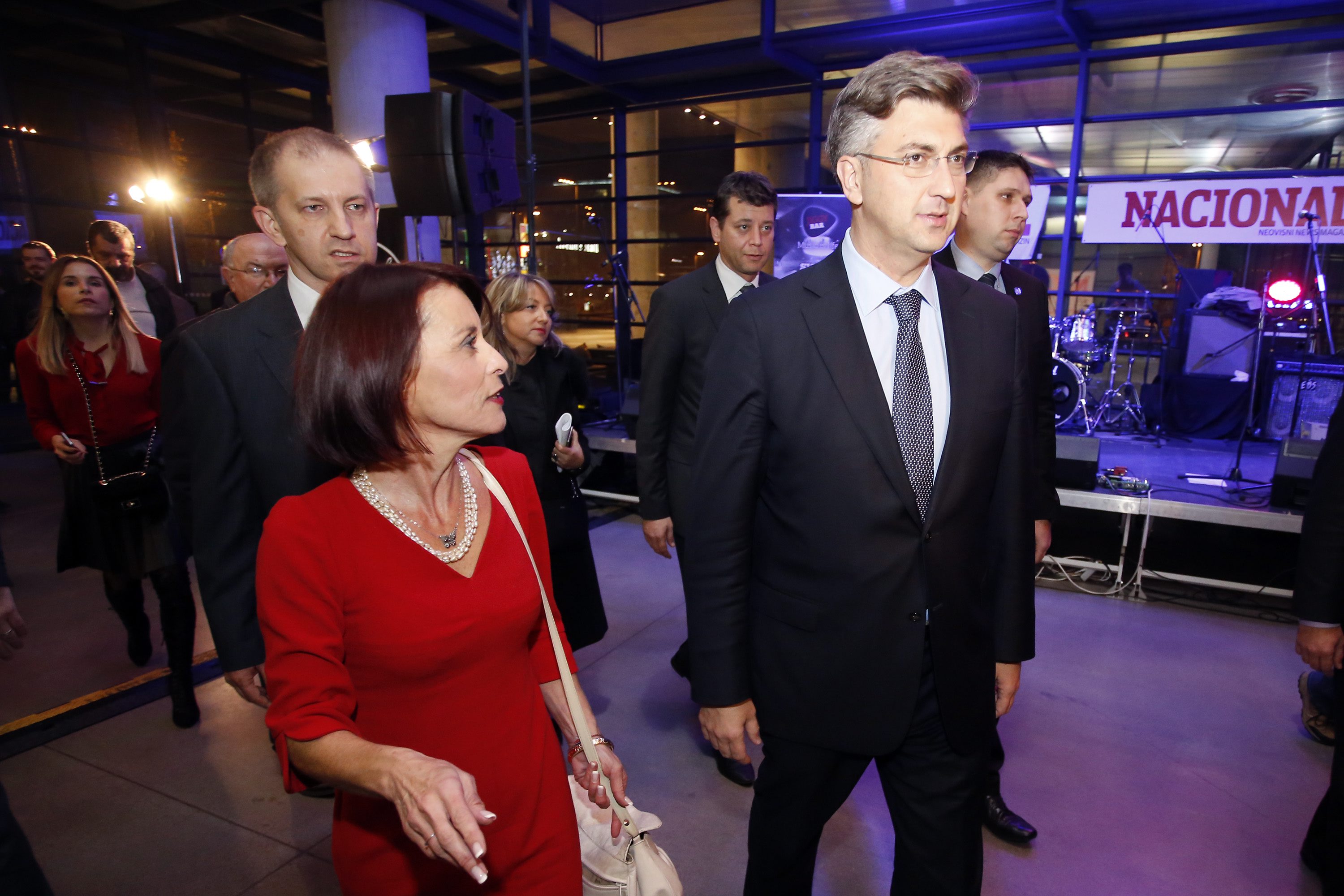 Zrinka Vrabec Mojzeš, Andrej Plenković; Berislav Jelinić, Jasen Mesić (u pozadini)