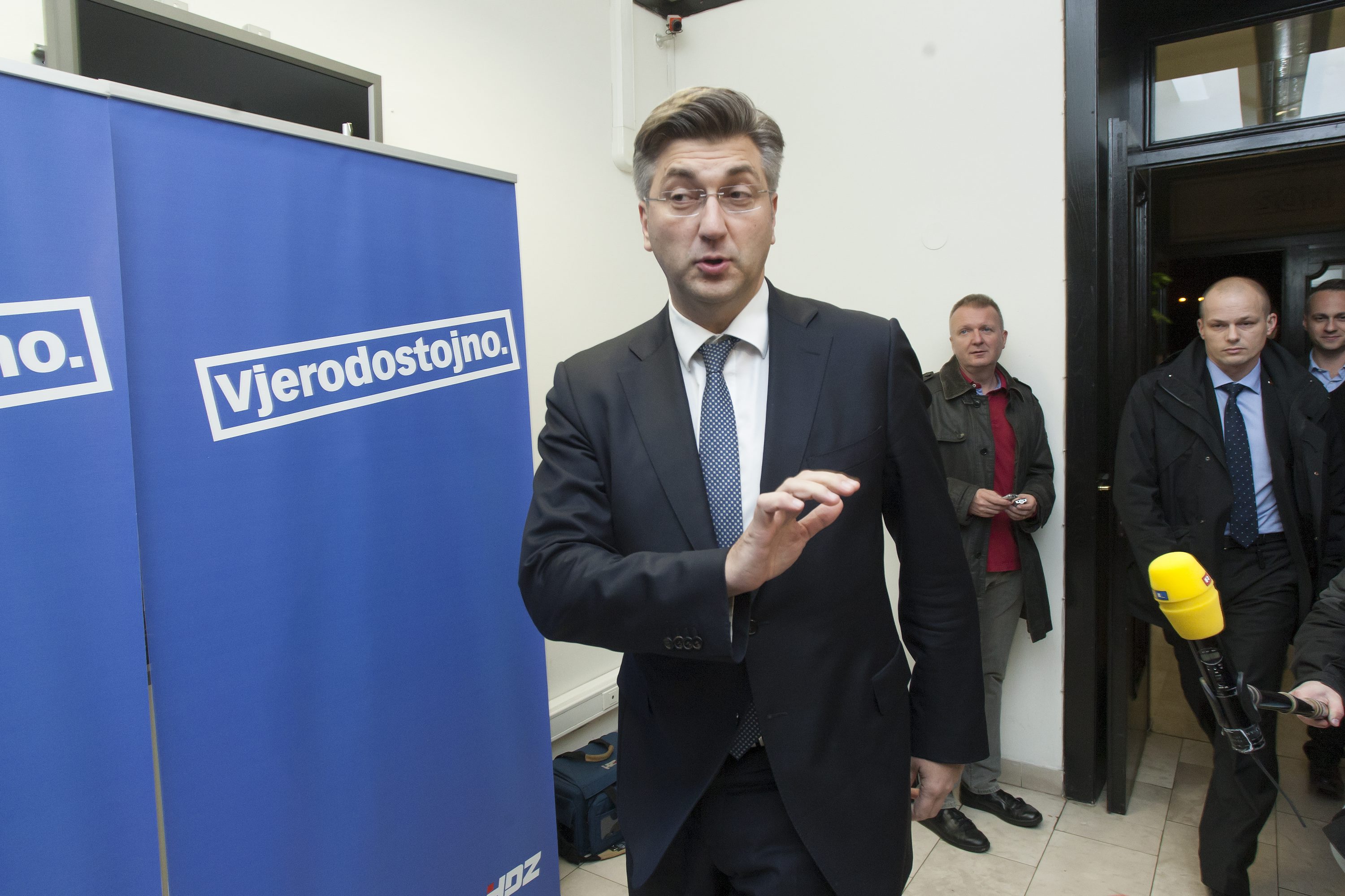 hdz_sjednica11-071116