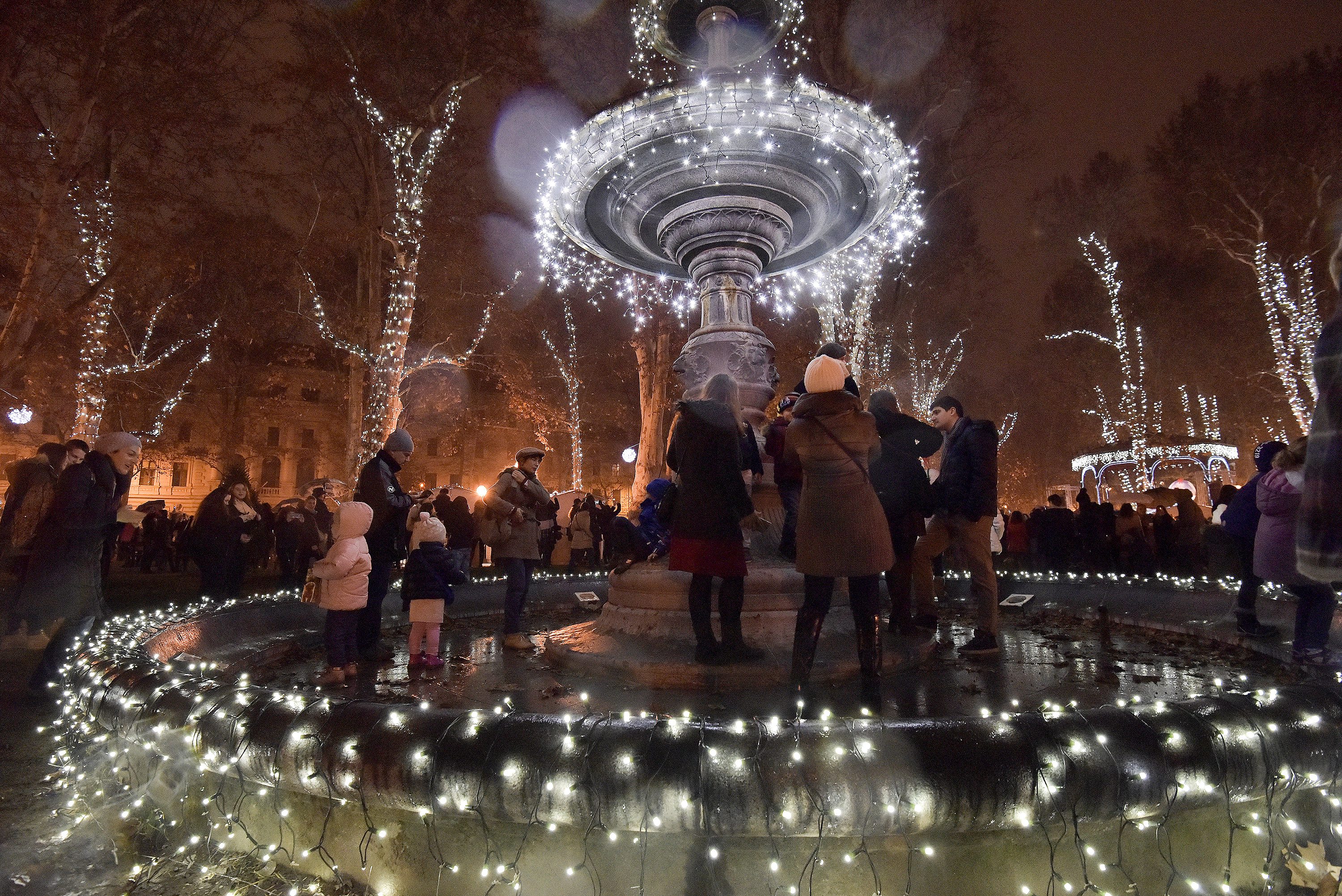 zrinjevac_lampice-251116