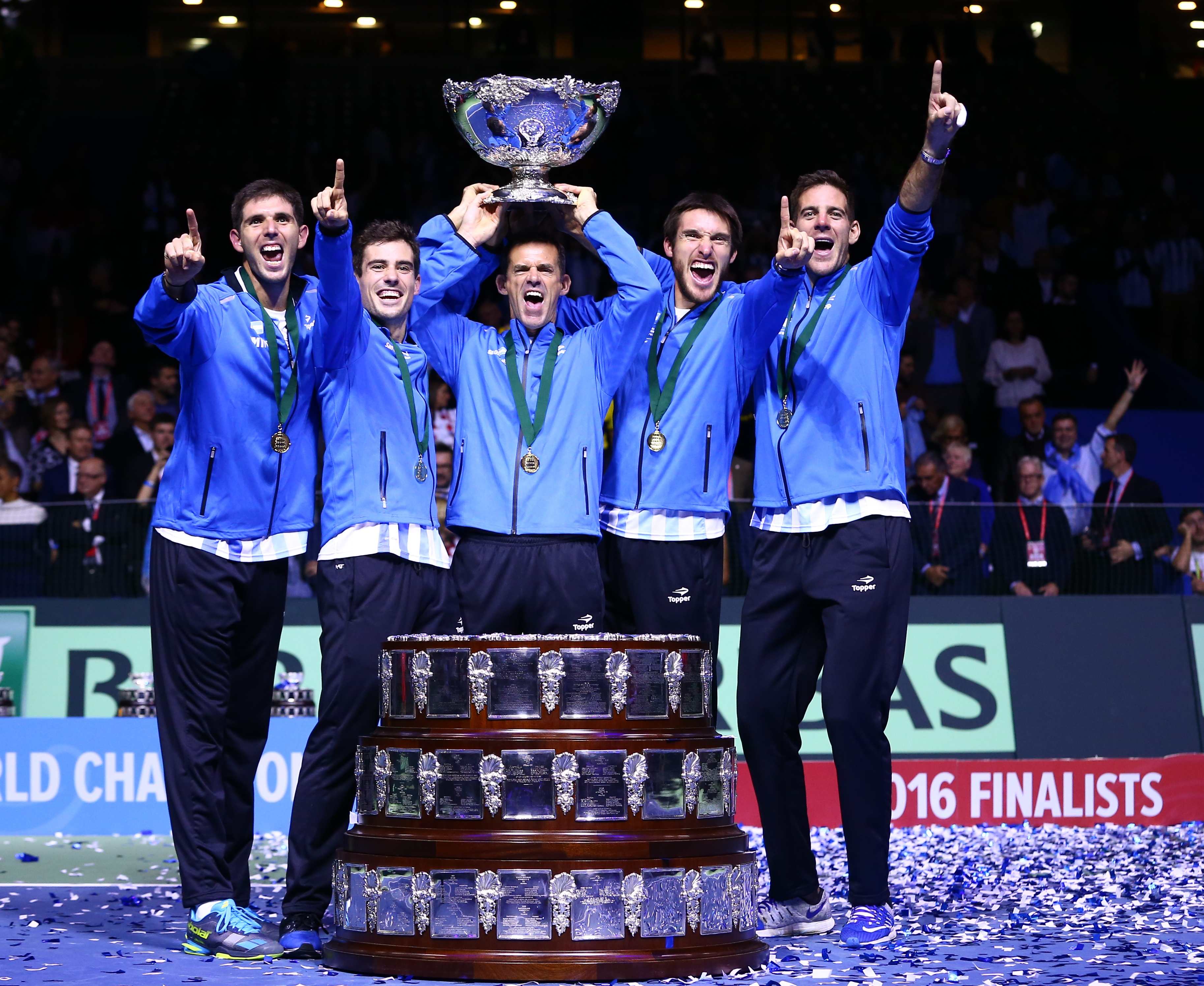 2016-11-27T212716Z_1666674565_LR1ECBR1NL5RB_RTRMADP_3_DAVIS-CUP-FINAL