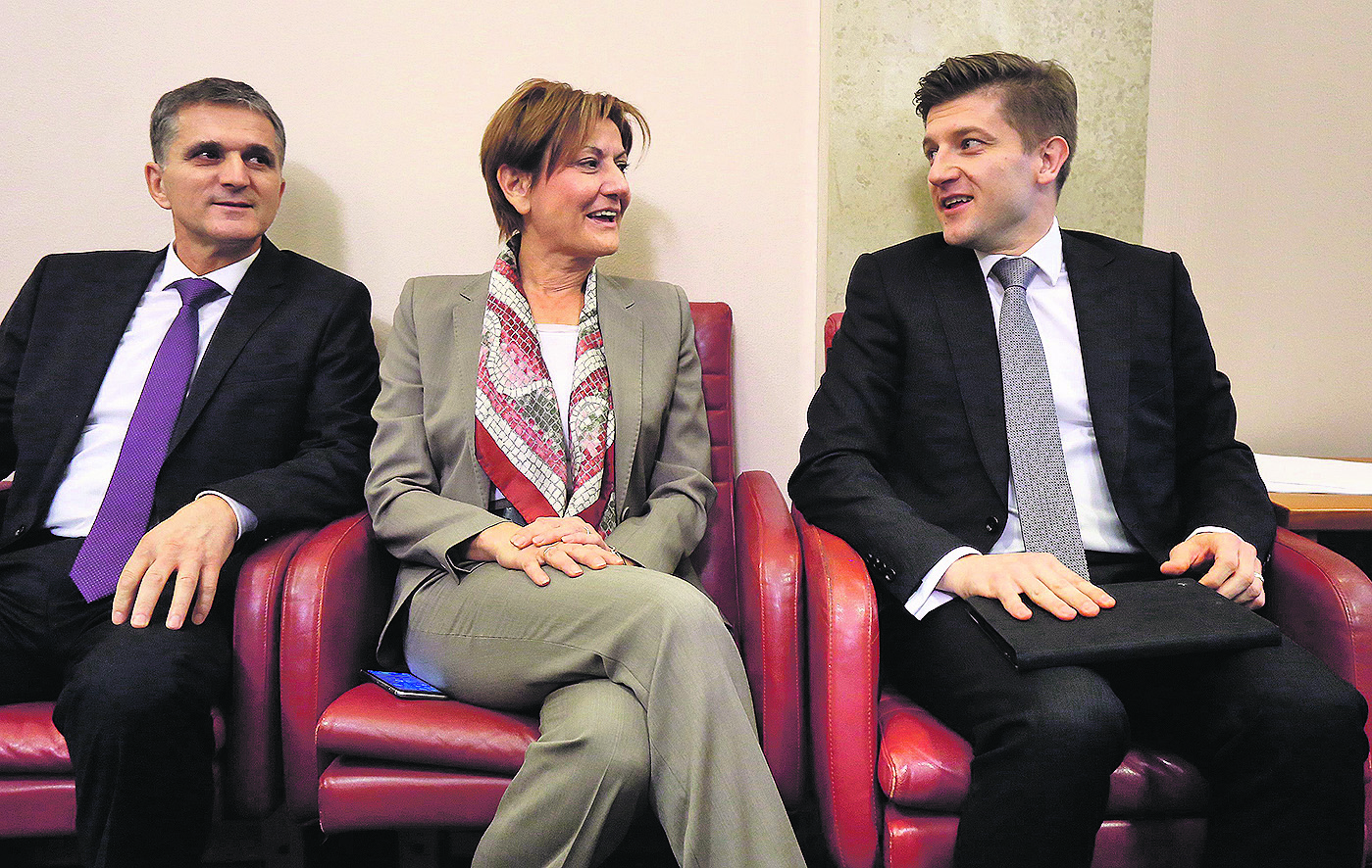 93412-121305-sabor_sjednica4-151116